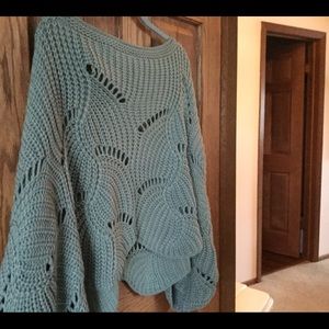 MOON & MADISON SAGE SHRUG